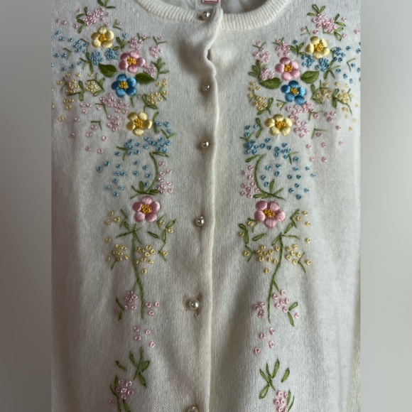 Vintage embroidered cardigan - Picture 5 of 7
